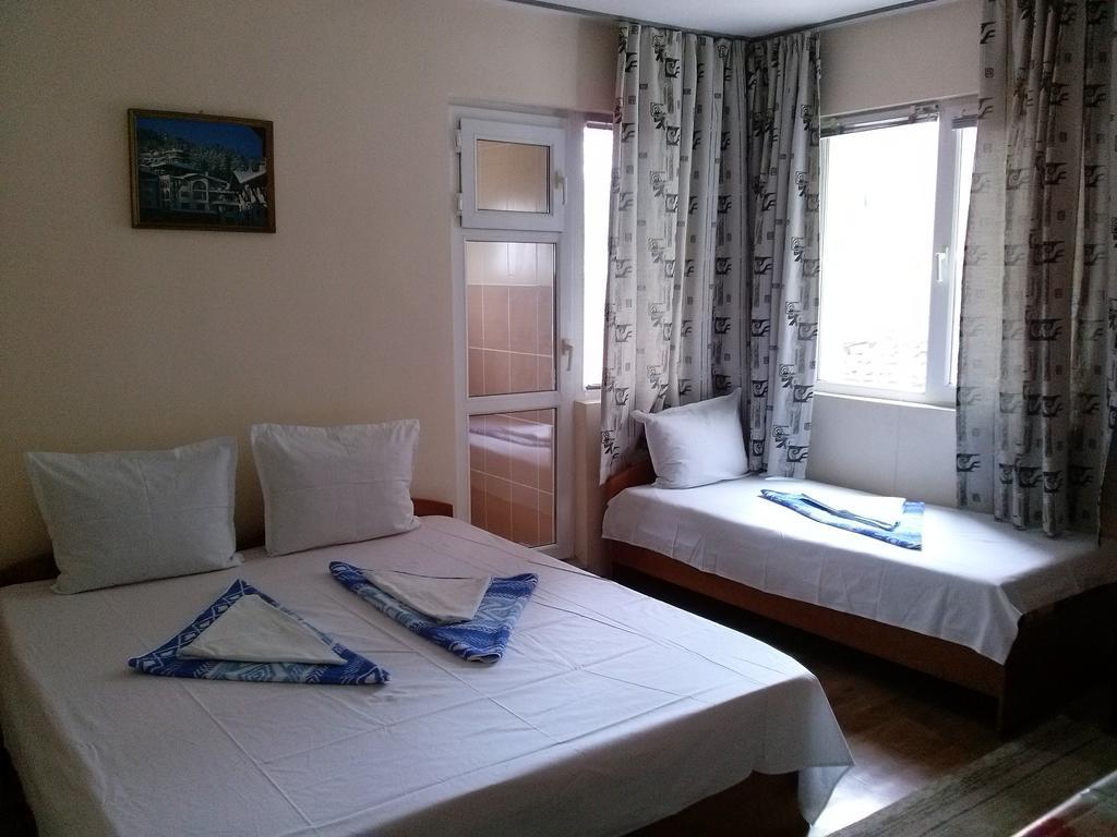 Dobrevi Guest House Sozopol Extérieur photo